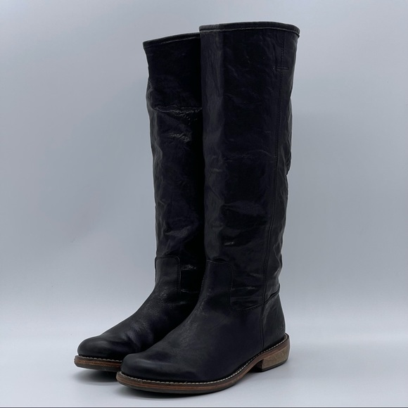 Kickers Tall Boot. - Picture 3 of 13